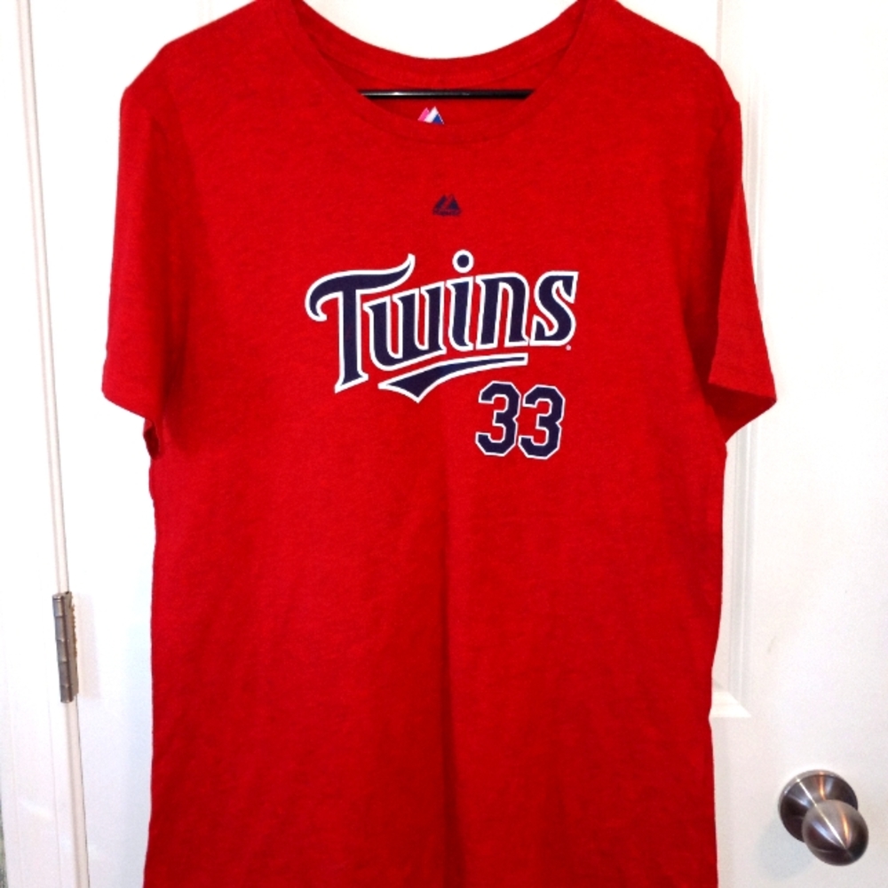 Minnesota Twins t-shirt. Size 2XL.